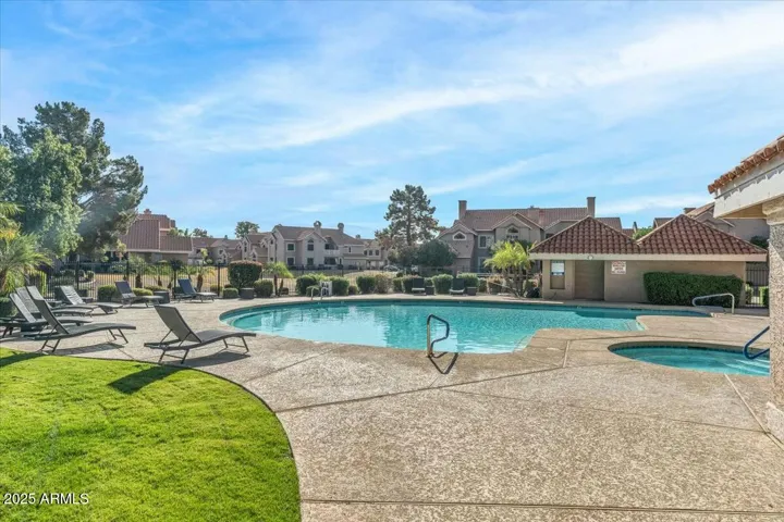 1633 E LAKESIDE  Drive, Gilbert, AZ 85234