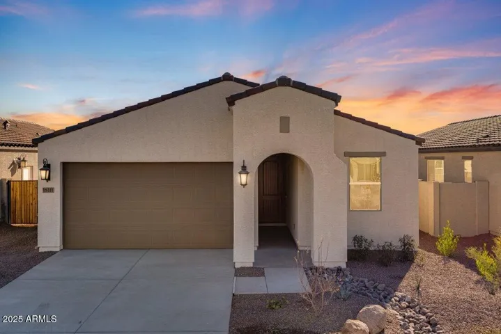 18111 W HIDDENVIEW  Drive, Goodyear, AZ 85338