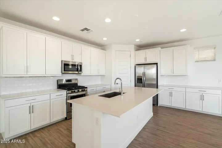 31957 N 125TH  Avenue, Peoria, AZ 85383