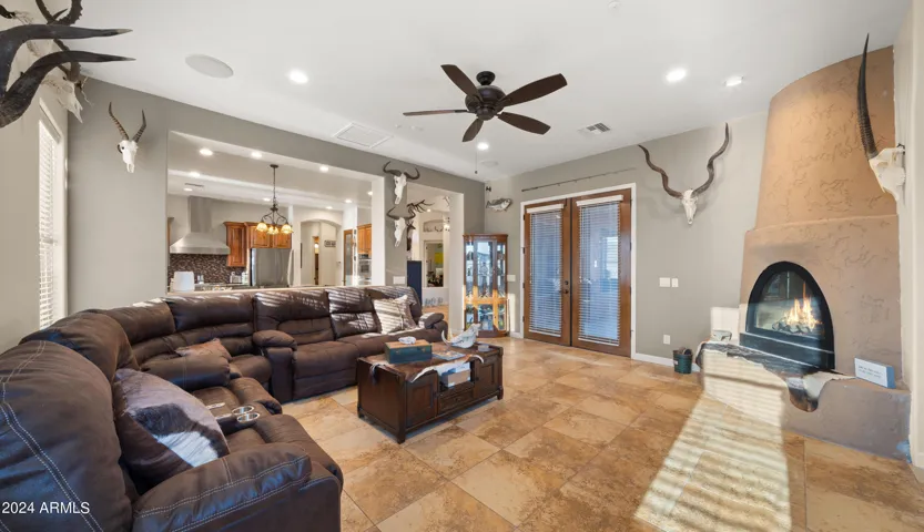 With Access to Backyard