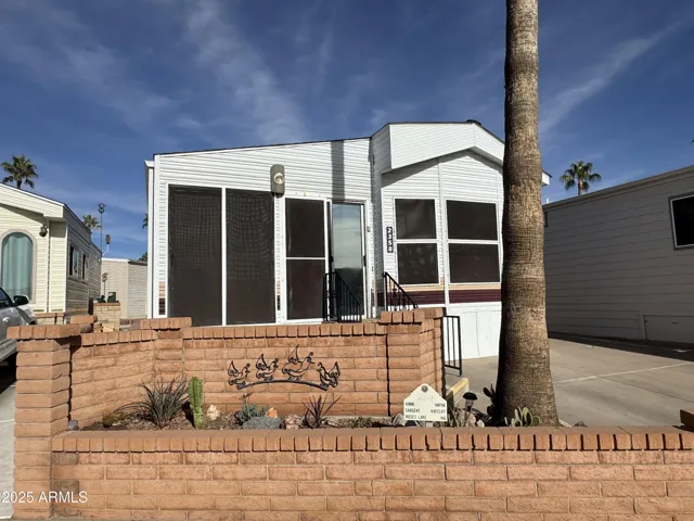 2358 S Pomo  Avenue, Apache Junction, AZ 85119