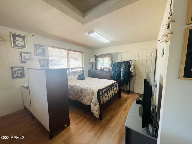 780