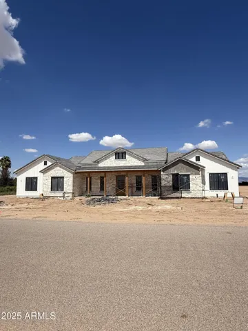 3972 E Hash Knife Draw  Road, San Tan Valley, AZ 85140
