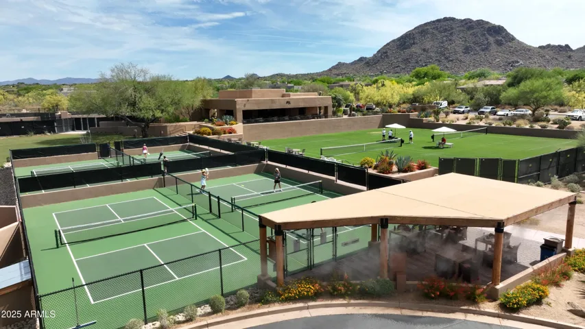 Pickelball Courts