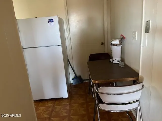 780