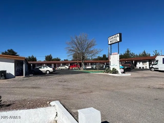 780