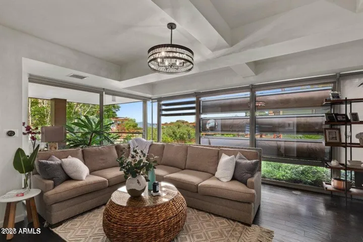 7157 E RANCHO VISTA  Drive, Scottsdale, AZ 85251