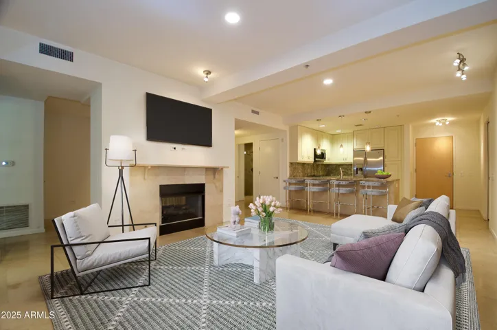 7147 E RANCHO VISTA  Drive, Scottsdale, AZ 85251