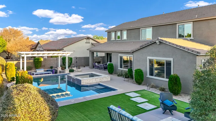 3930 E Enrose  Street, Mesa, AZ 85205