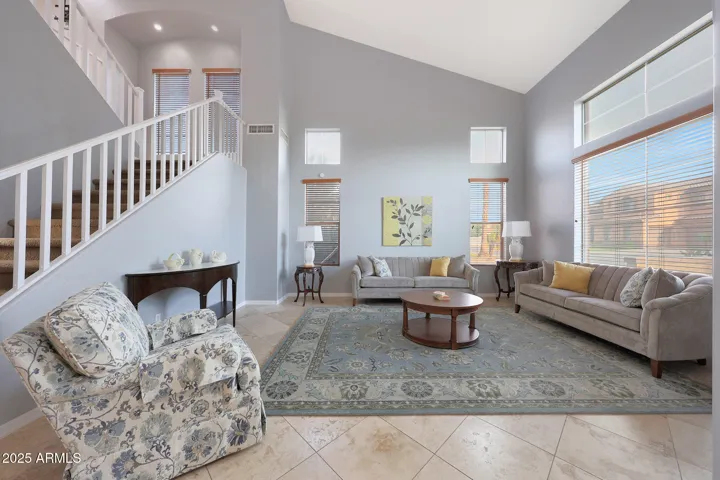LIVING ROOM, TONS OF NATURAL LIGHT, NEUTRAL PALATE
