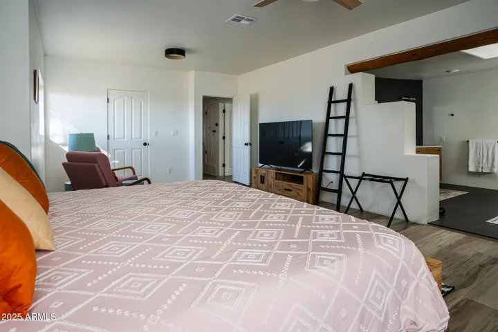 780