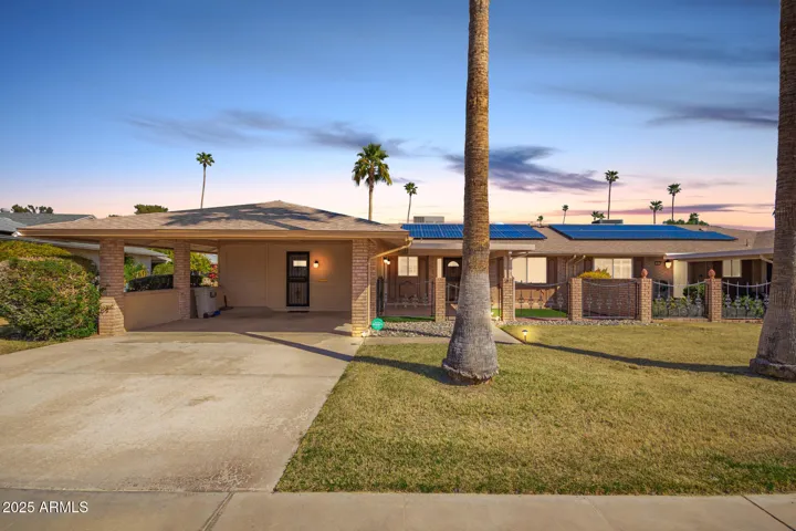 13621 N EMBERWOOD  Drive, Sun City, AZ 85351