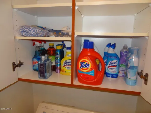 Household cleaning supplies/laundry items