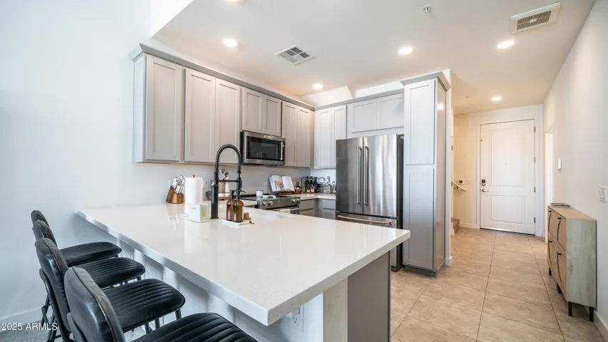 2511 W QUEEN CREEK  Road, Chandler, AZ 85248
