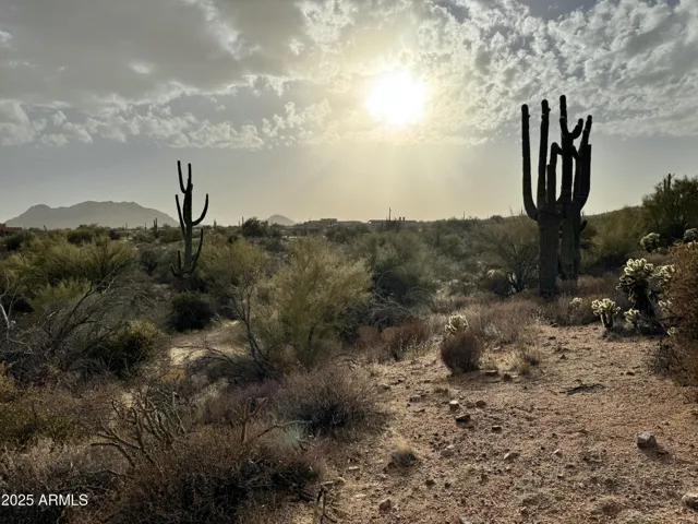 139xx E Montello  Road, Scottsdale, AZ 85262