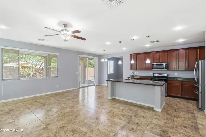 21354 N DENVER  Court, Maricopa, AZ 85138