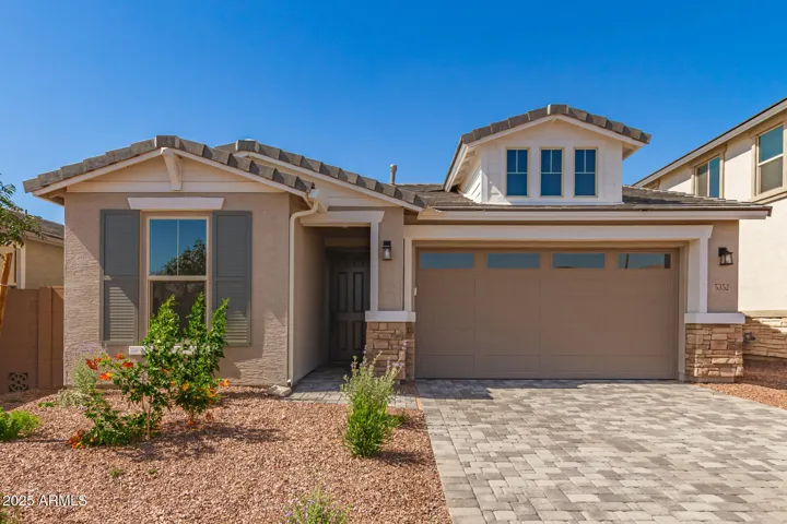 5352 W LAS PALMARITAS  Drive, Glendale, AZ 85302