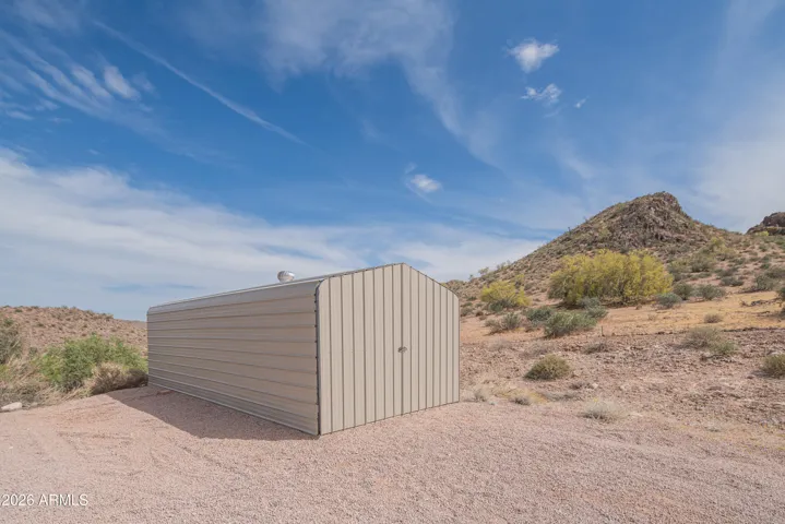 The detached boat/2nd garage is perfect for storage, flat bed trailer, boat, etc.