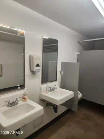 780