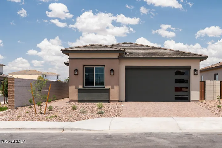 338 E Las Perlas  Lane, San Tan Valley, AZ 85140