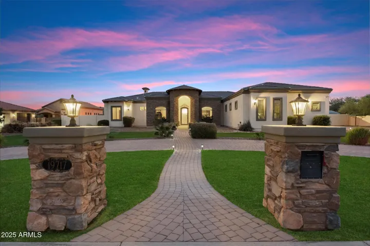 19717 E Country Meadows  Drive, Queen Creek, AZ 85142