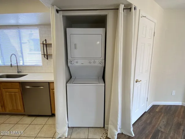 780