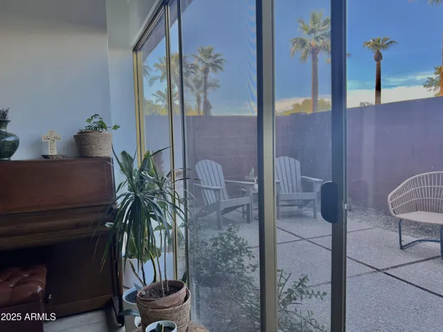 780