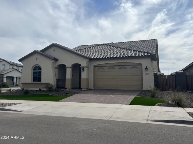 Corner north facing homesite