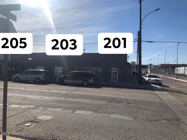 780