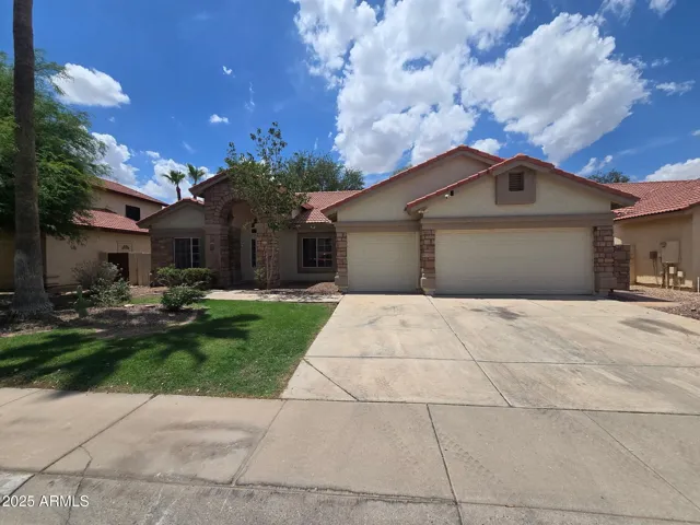 11233 W OLIVE  Drive, Avondale, AZ 85392