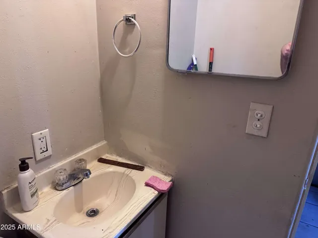 780