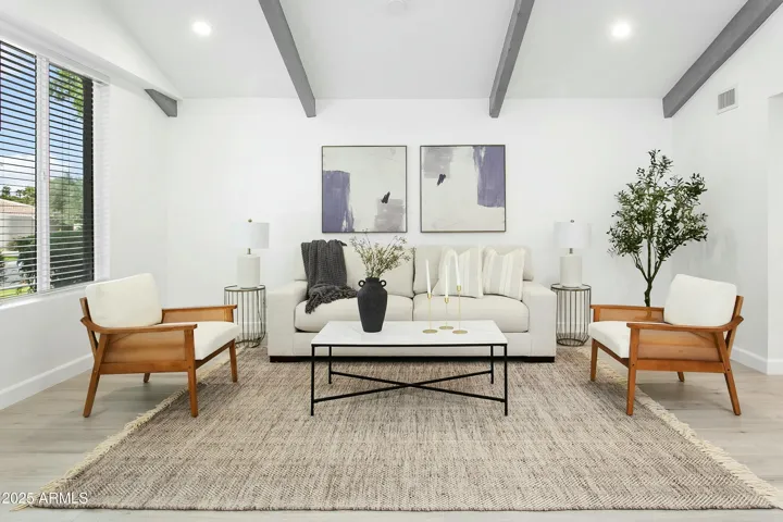 1052 E SANDPIPER  Drive, Tempe, AZ 85283