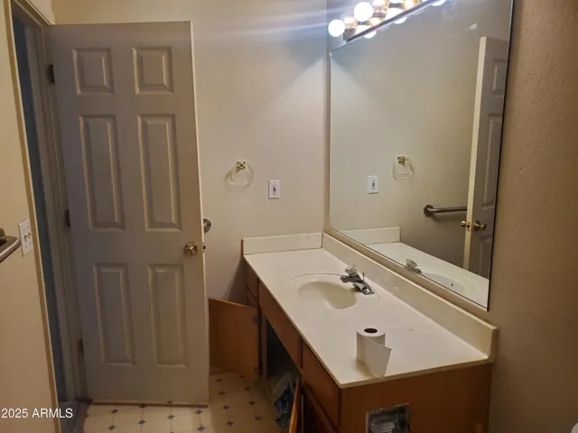 780
