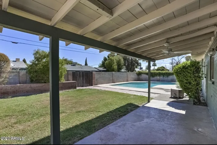 40 E FAIRMONT  Drive, Tempe, AZ 85282