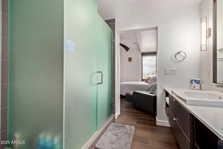 780