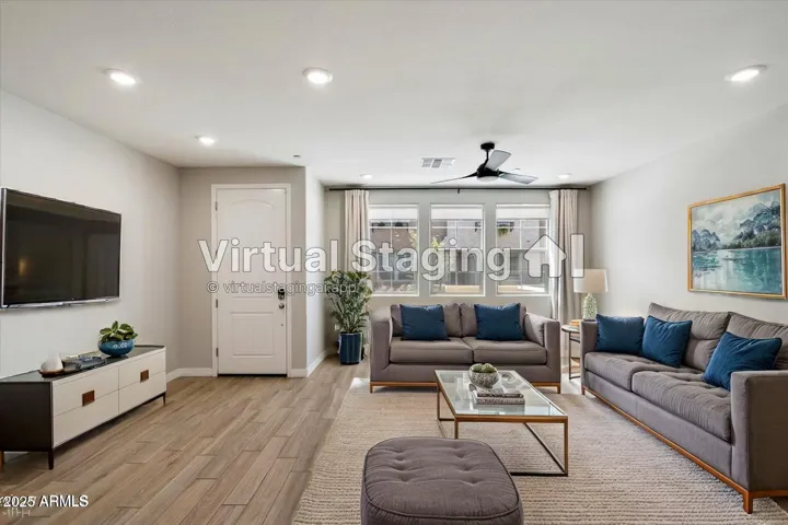 1823 E CHELSEA  Lane, Gilbert, AZ 85295