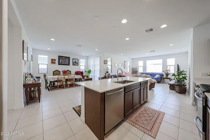 12316 W WAGON WHEEL  Drive, Glendale, AZ 85307