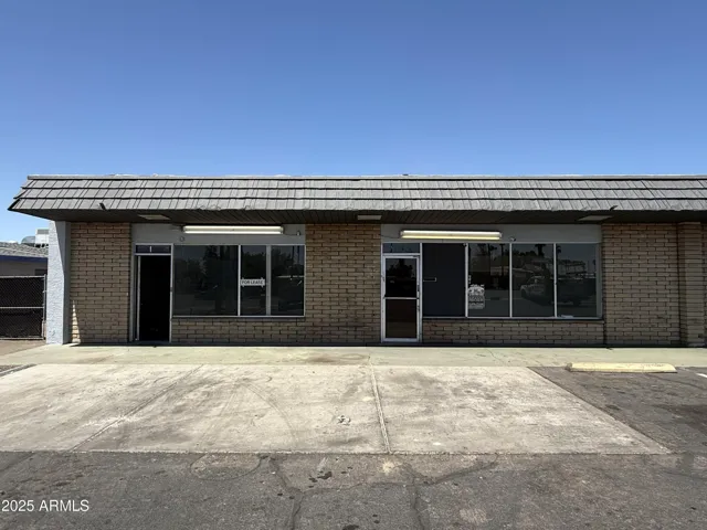 5132 W CAMELBACK  Road, Glendale, AZ 85301