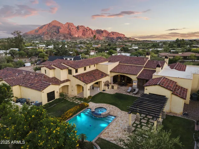 Aerial shot facing Camelback