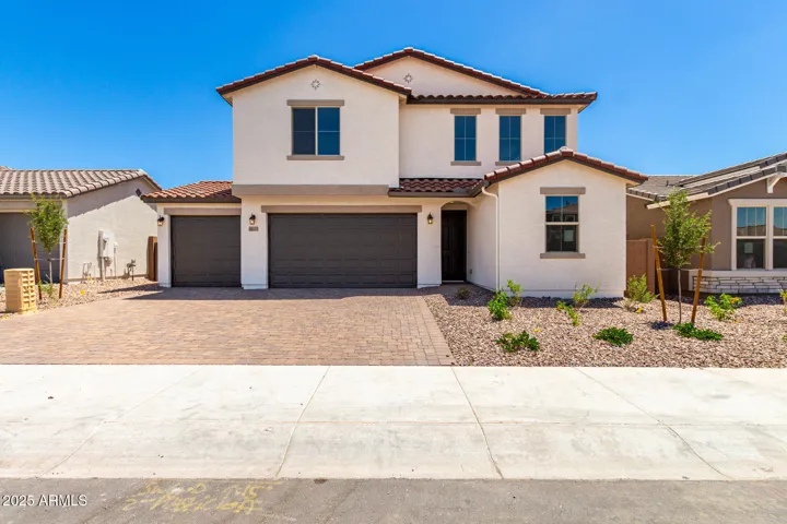 18213 W HESS  Street, Goodyear, AZ 85338
