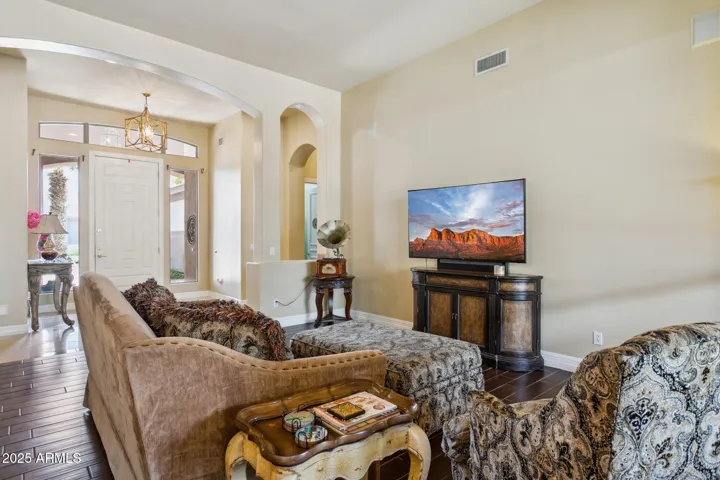 Large Living Room with wood-look floor