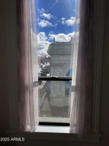 780