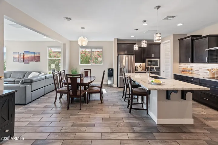 549 E BALAO  Drive, Phoenix, AZ 85085
