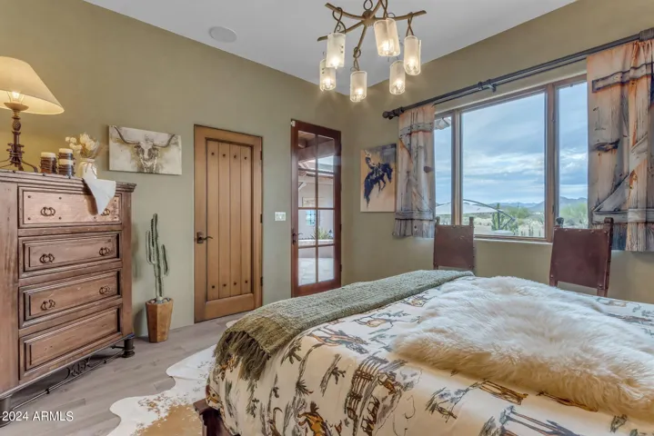 Guest room/Views of Granite Mountain