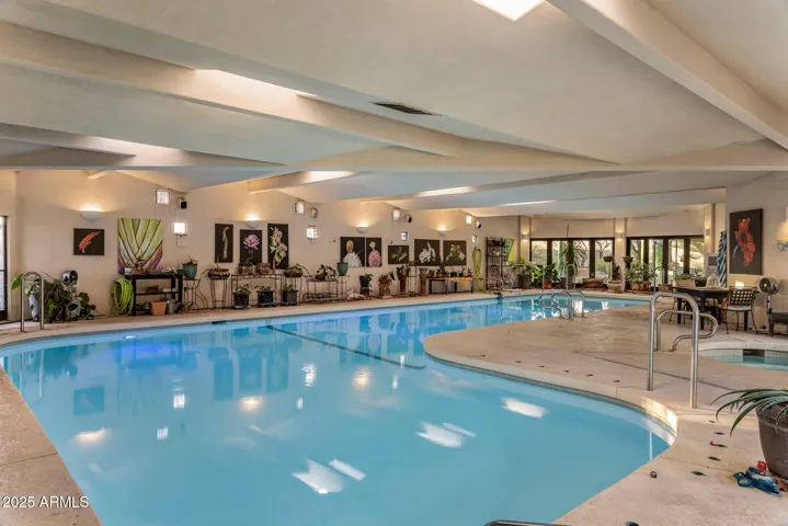 Indoor heated Pool & Spa