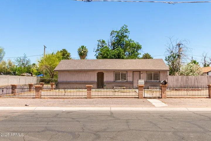 2401 N 27TH  Street, Phoenix, AZ 85008