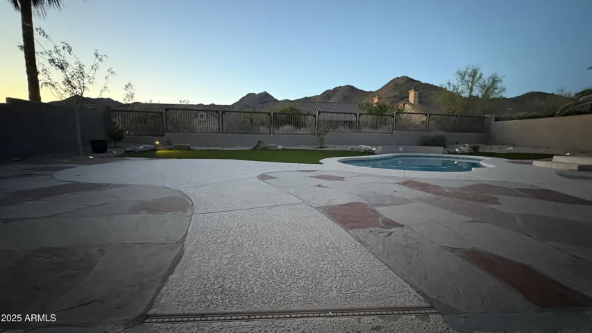 780