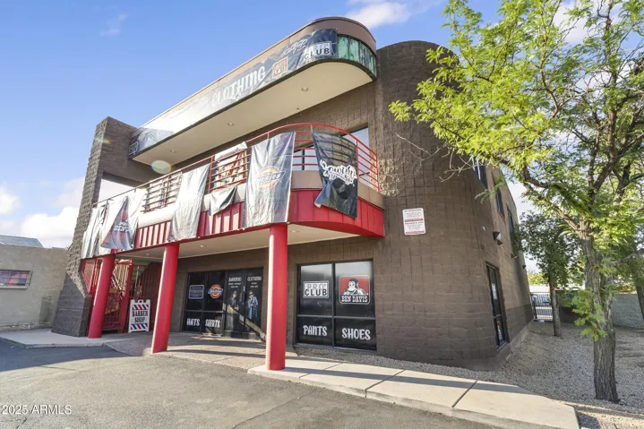 319 E MCDOWELL  Road, Phoenix, AZ 85004