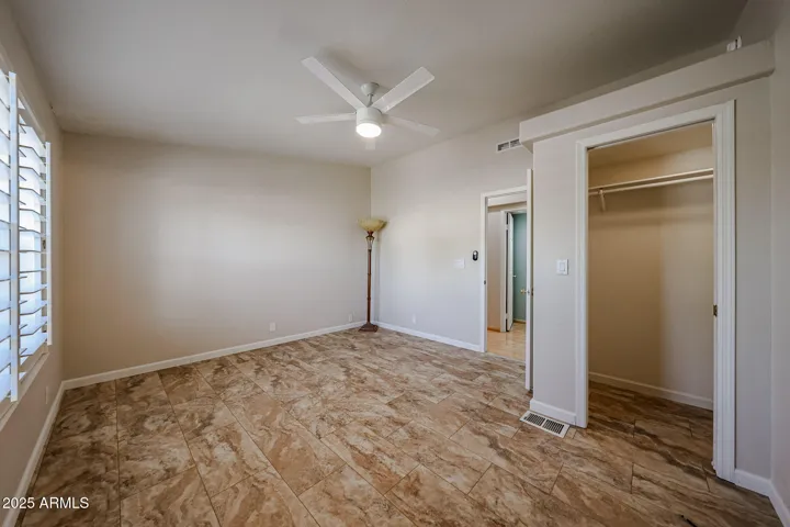 2nd bedroom