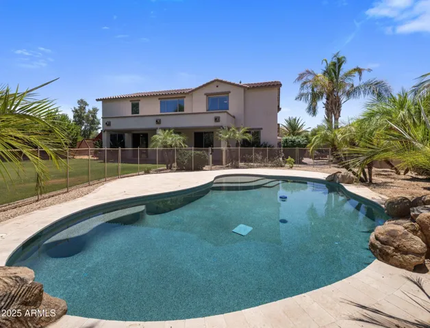2614 E Carob  Drive, Gilbert, AZ 85298